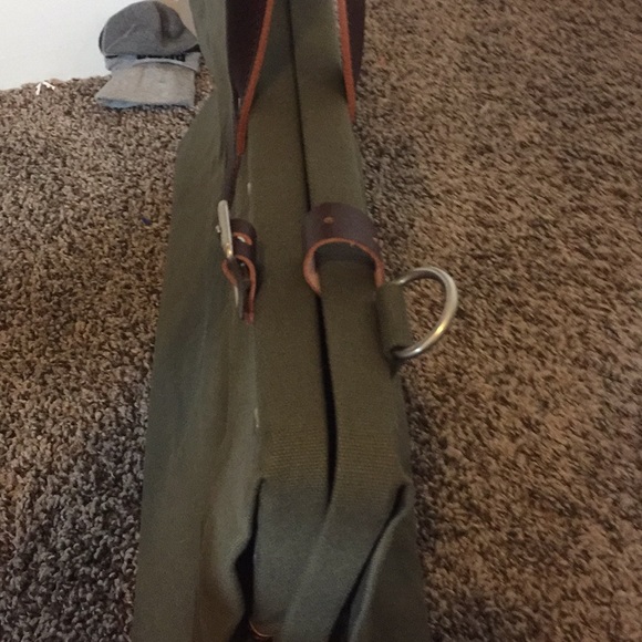 HIGH QUALITY DUFFEL BAG - Picture 5 of 5